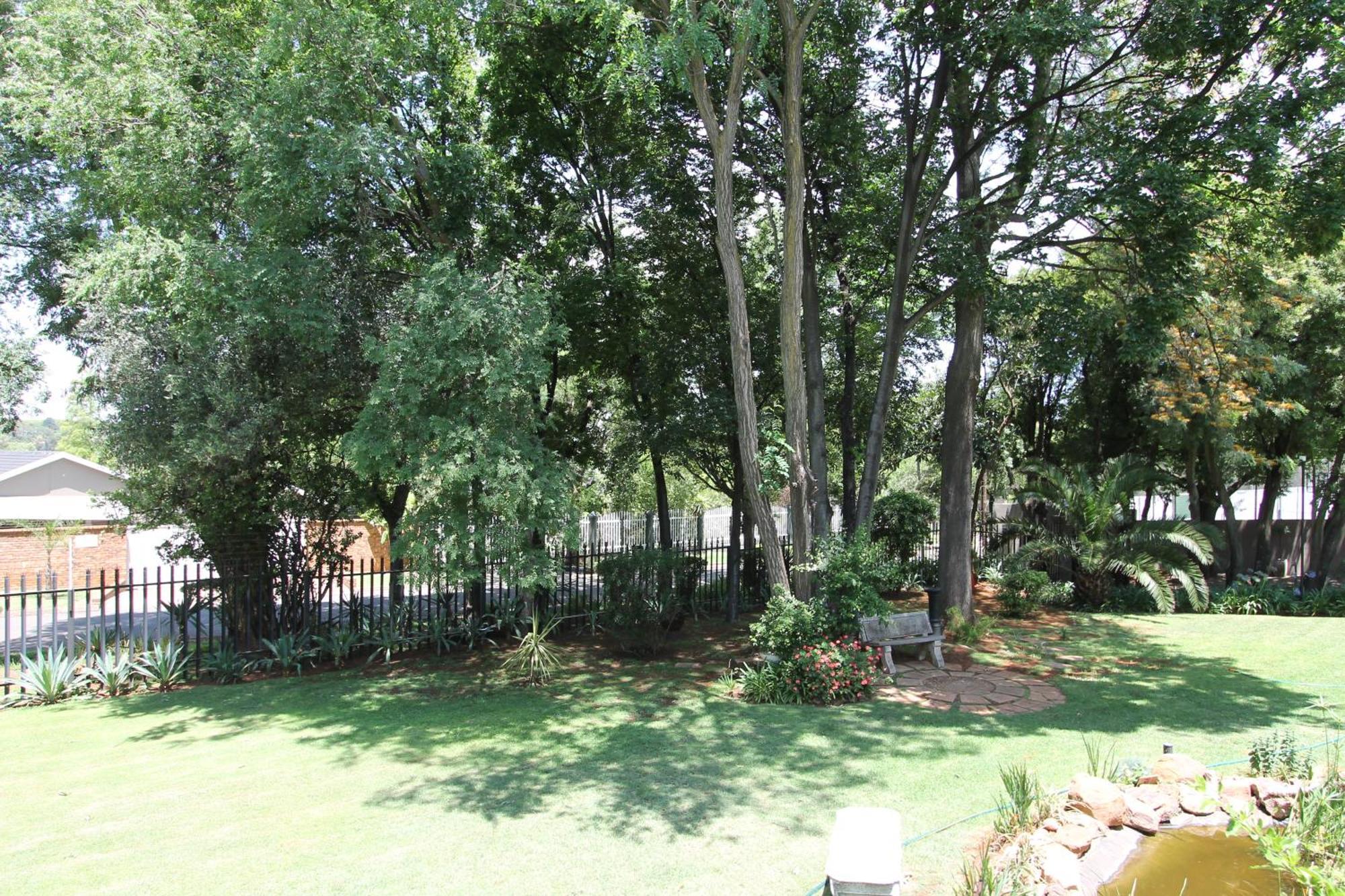 Wild Tree Lodge Benoni Exterior foto